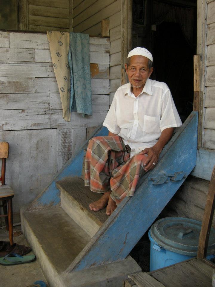 As a boy, Omar Sendik watched Japanese soldiers attack the town.